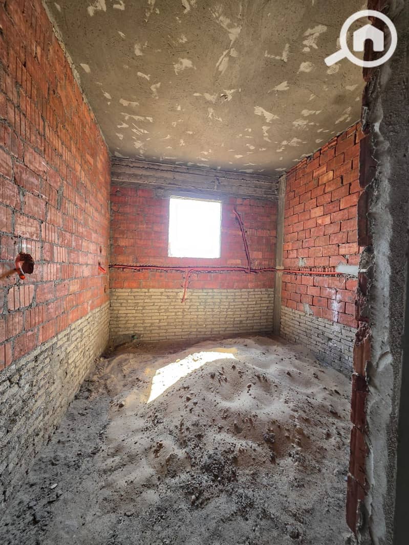 12 WhatsApp Image 2025-11-02 at 11.15. 58. jpeg