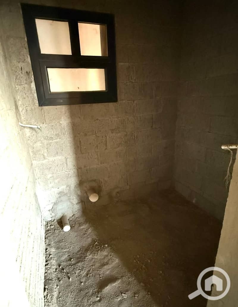 10 05a1c776-a942-4a17-98d9-bf513b79d053. jpg