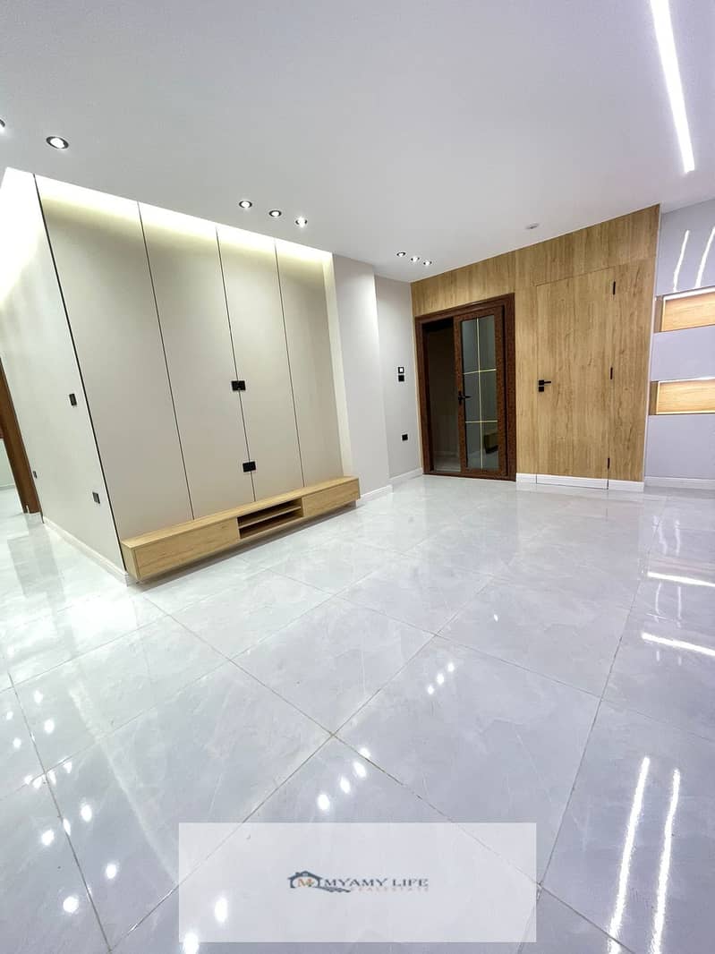 4 WhatsApp Image 2025-11-04 at 8.16. 26 PM (3). jpeg