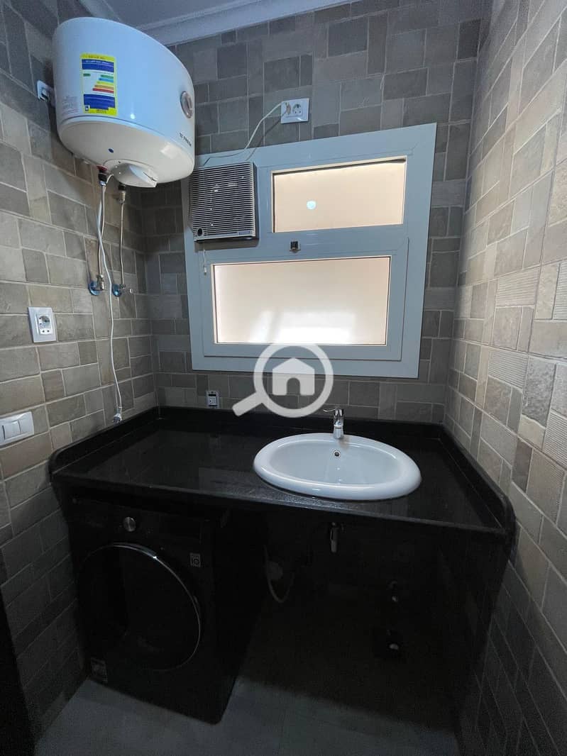 4 WhatsApp Image 2025-11-05 at 12.45. 43 PM. jpeg