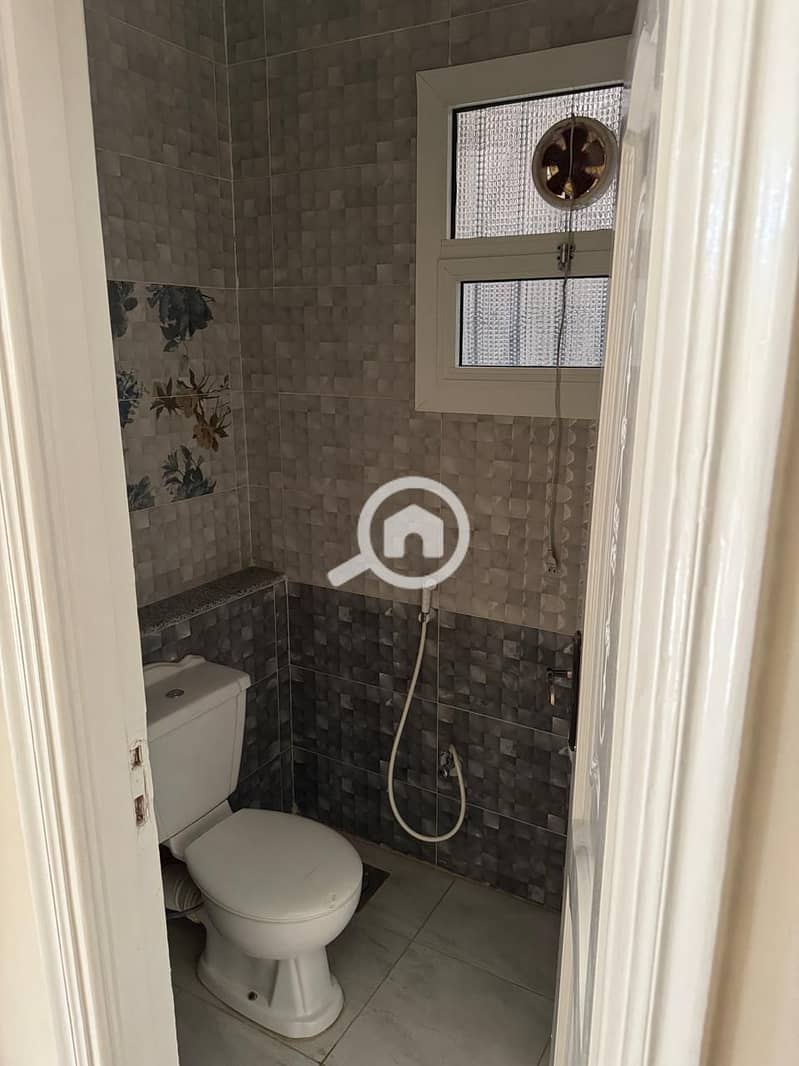 12 WhatsApp Image 2025-10-04 at 1.22. 56 PM (1). jpeg