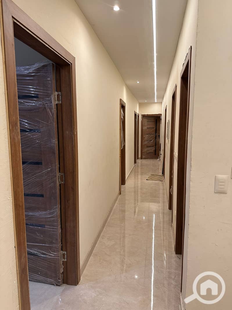 11 WhatsApp Image 2025-10-19 at 4.19. 35 PM. jpeg