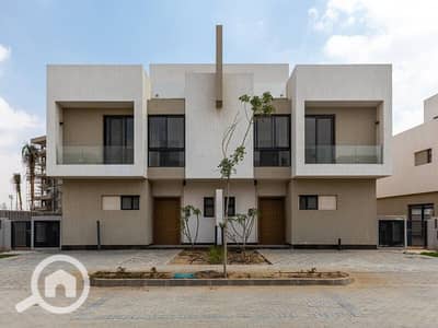 تاون هاوس 4 غرف نوم للبيع في مدينة الشروق، القاهرة - WhatsApp Image 2025-11-02 at 17.39. 35_8b303a4d. jpg