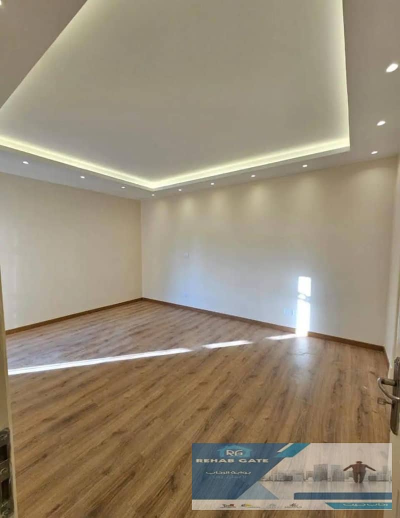 7 727d1f85-4d21-4c63-a329-fe4e7723720a. jpg