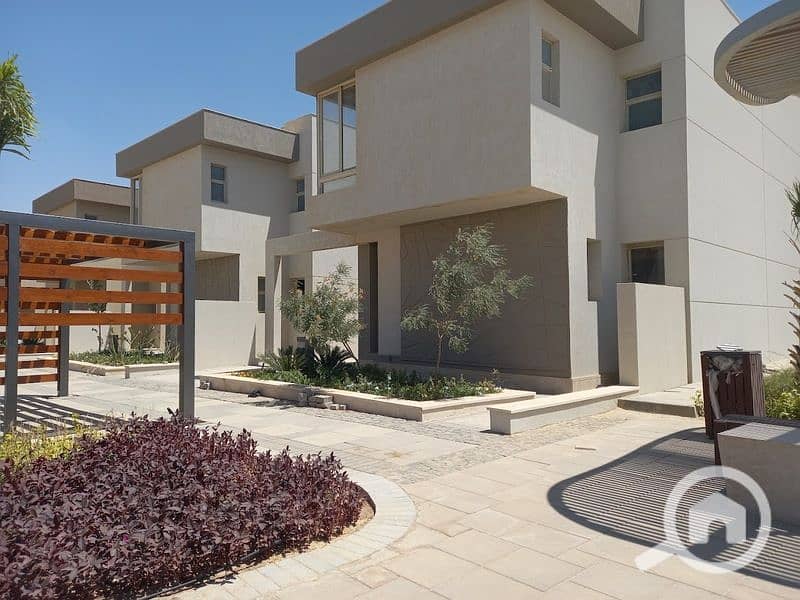 2 WhatsApp Image 2025-11-02 at 17.46. 22_81dcb1b0. jpg