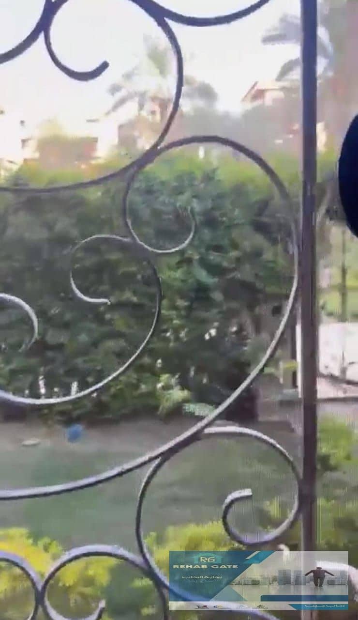 16 d1b2c7f9-7405-4c48-8e92-52cf6e38c27a. jpg