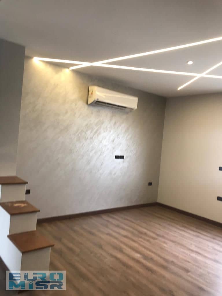 6 WhatsApp Image 2025-10-28 at 9.49. 20 PM (2). jpeg