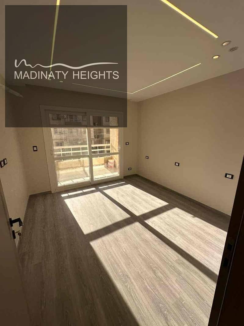 2 94a5beb3-47f1-4d64-9136-979bf746523f. jpg