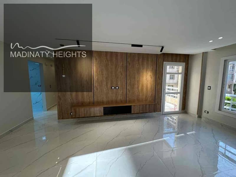 3 72839491-201c-4e52-bb6f-41d201af429e. jpg