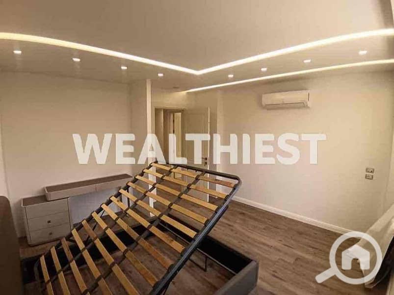 8 e2bbb532-7c03-462b-bbaa-d80404aaf64d. jpg