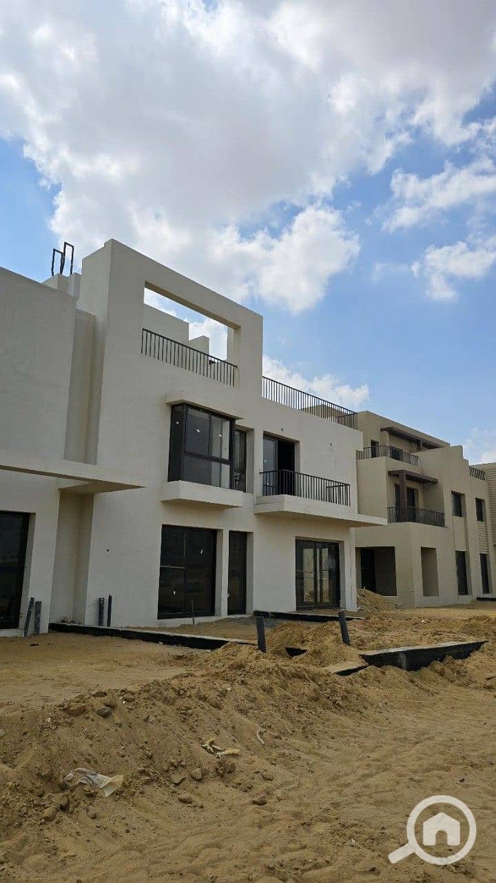 9 WhatsApp Image 2025-10-20 at 17.38. 05_47740f61. jpg