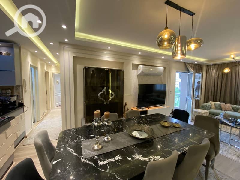 11 937b1c1f-7014-441c-a588-6aac4061759c. jpg