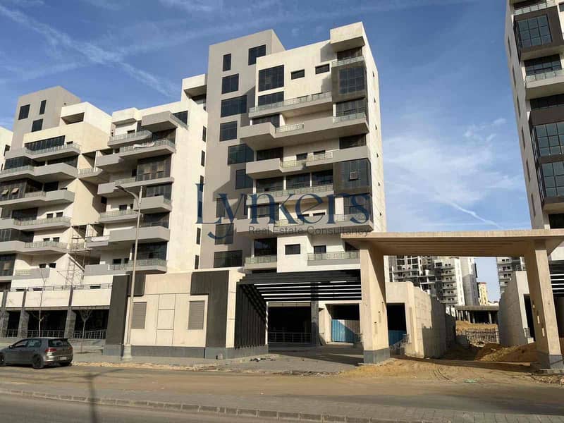 5 64316c21-d630-4d09-9dce-13118dae6777. jpg