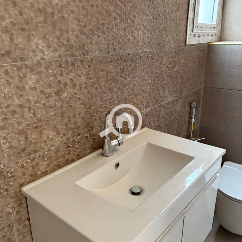 8 WhatsApp Image 2025-11-03 at 1.45. 40 PM (1). jpeg