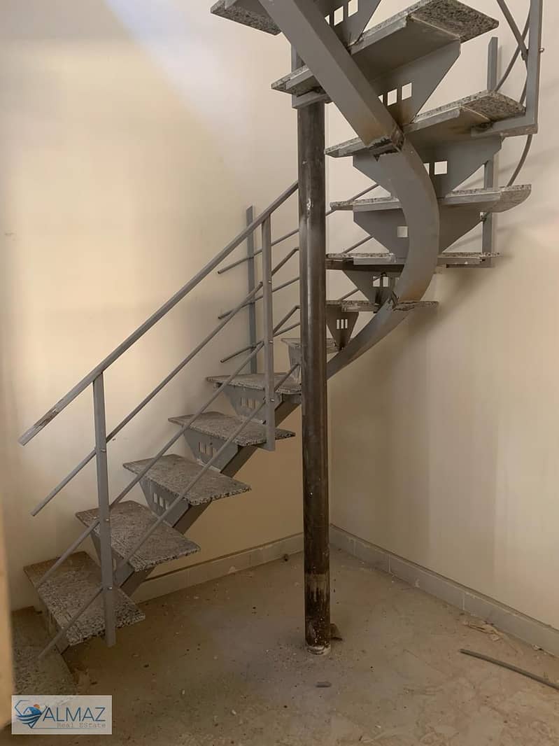 10 WhatsApp Image 2025-11-05 at 12.54. 41 PM (1). jpeg