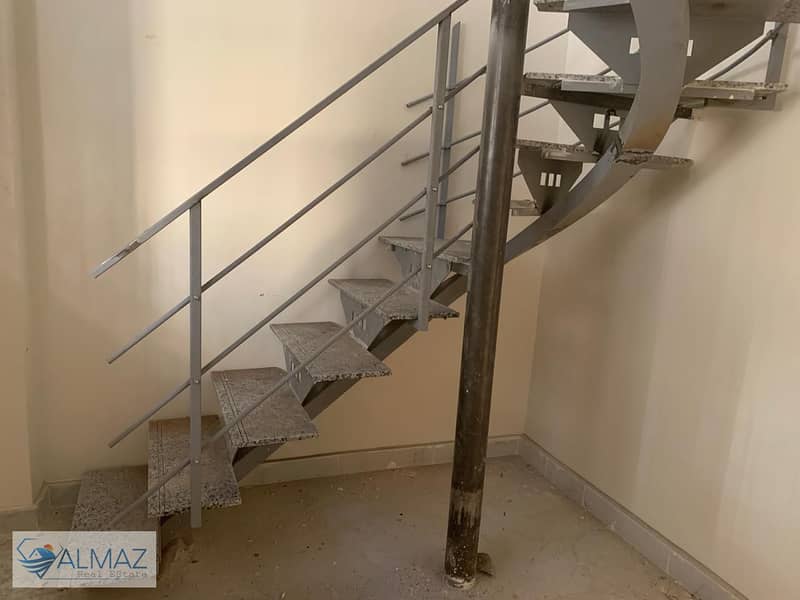 12 WhatsApp Image 2025-11-05 at 12.54. 41 PM. jpeg