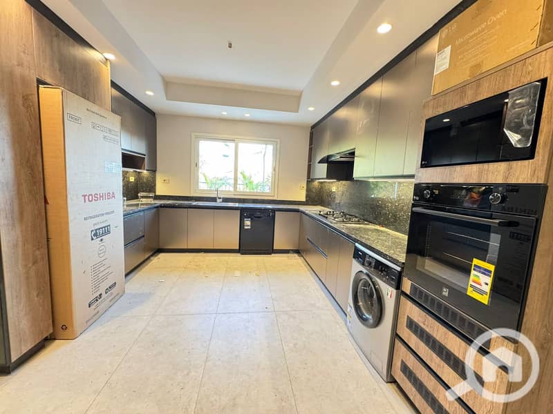 3 WhatsApp Image 2025-11-04 at 11.46. 59 (2). jpeg