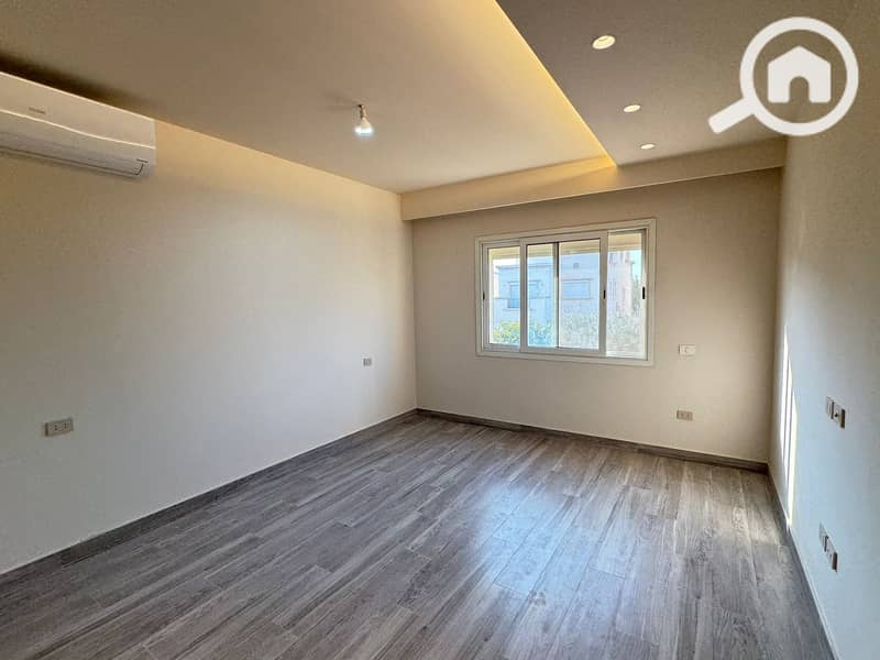 10 WhatsApp Image 2025-11-04 at 11.47. 00 (1). jpeg