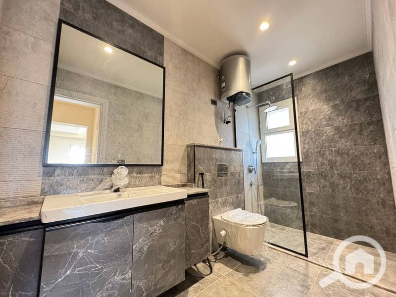 13 WhatsApp Image 2025-11-04 at 11.47. 03. jpeg