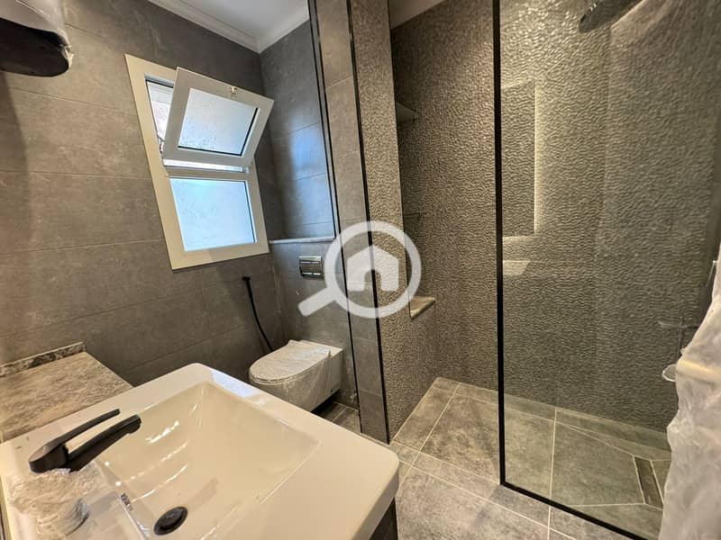 22 WhatsApp Image 2025-11-04 at 11.47. 02. jpeg