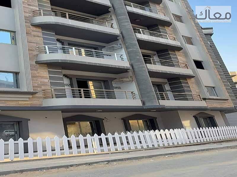 2 fe86ee98-7def-4faa-891f-b3611334e504. jpg