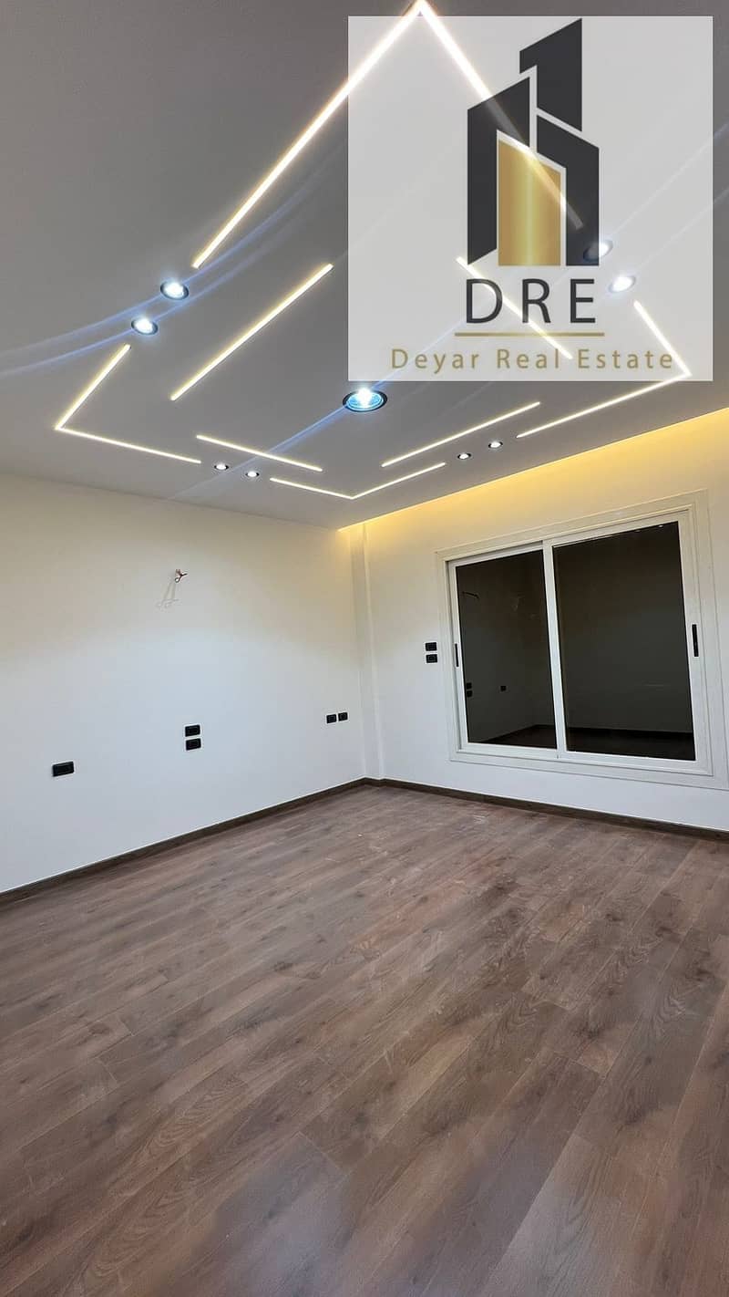 8 b4ae8d9f-c2c8-4b19-8d35-103982fac214. jpg