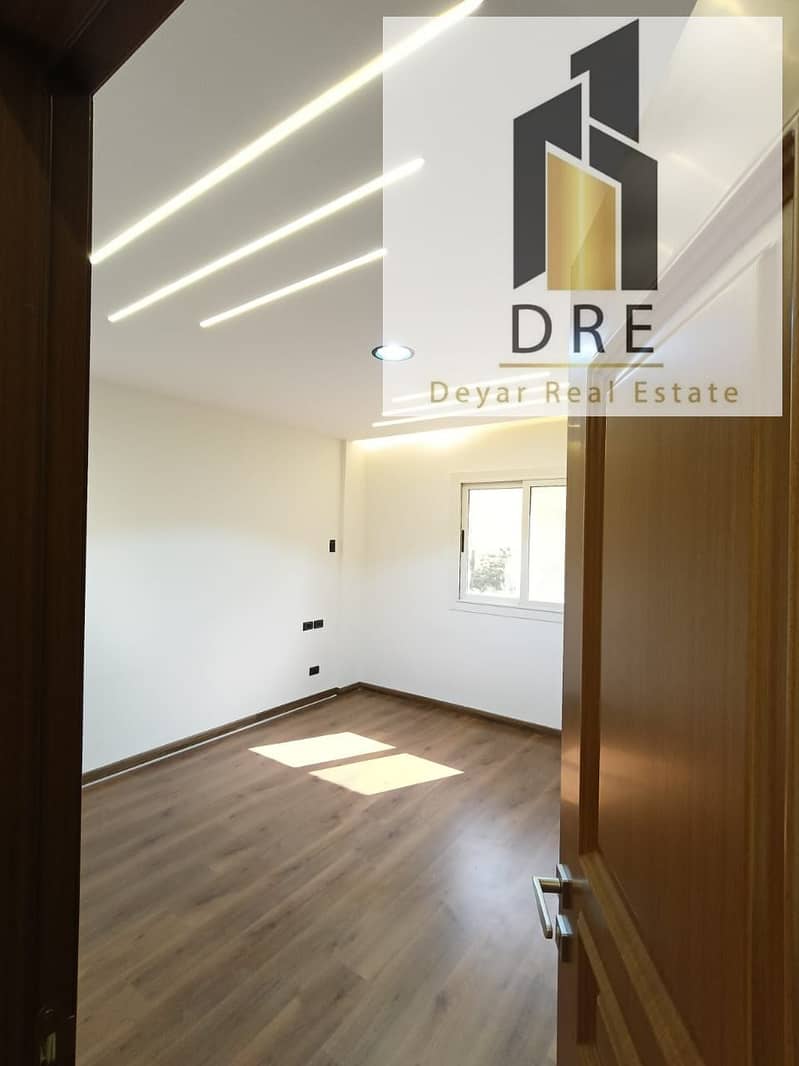 11 da6cdcad-0a6f-44d8-a3d6-4b69bd58bf3e. jpg