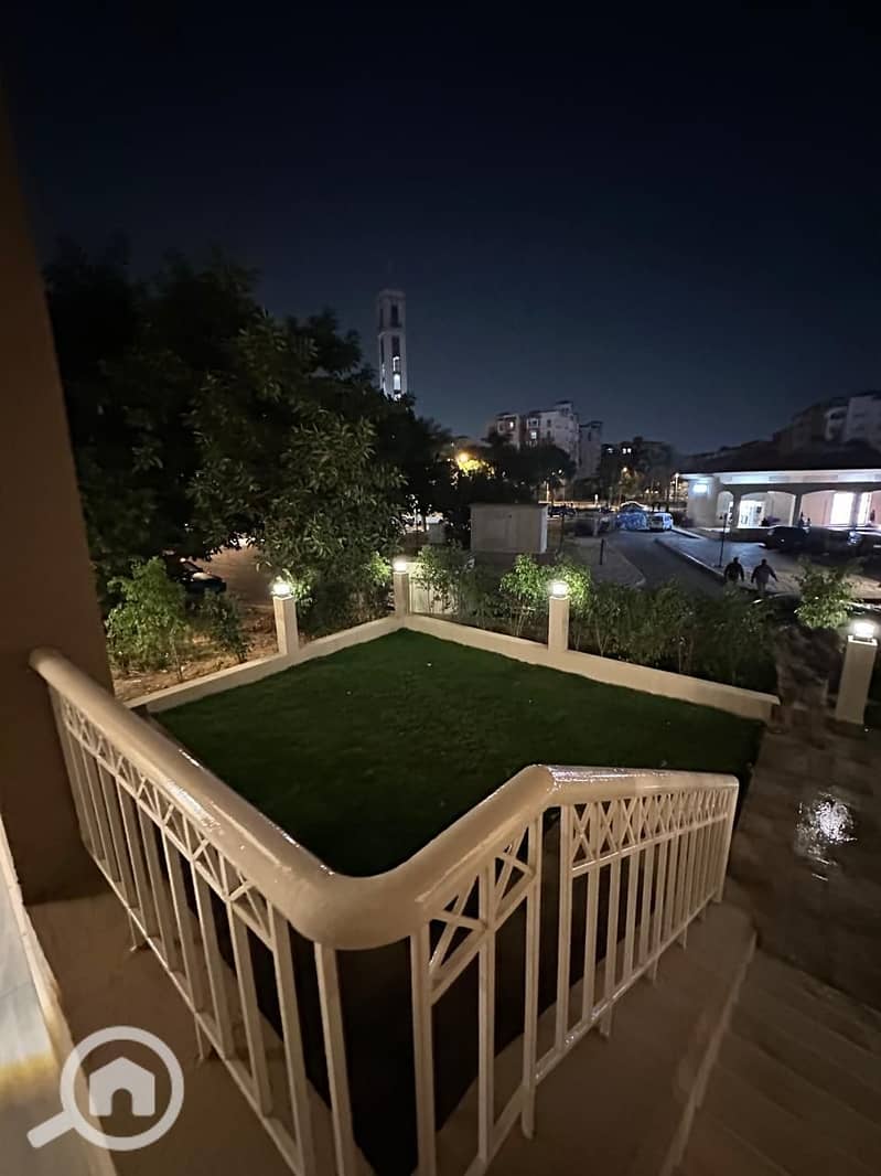 13 210f42be-2c61-460d-b83a-7b7dc85a877d. jpg