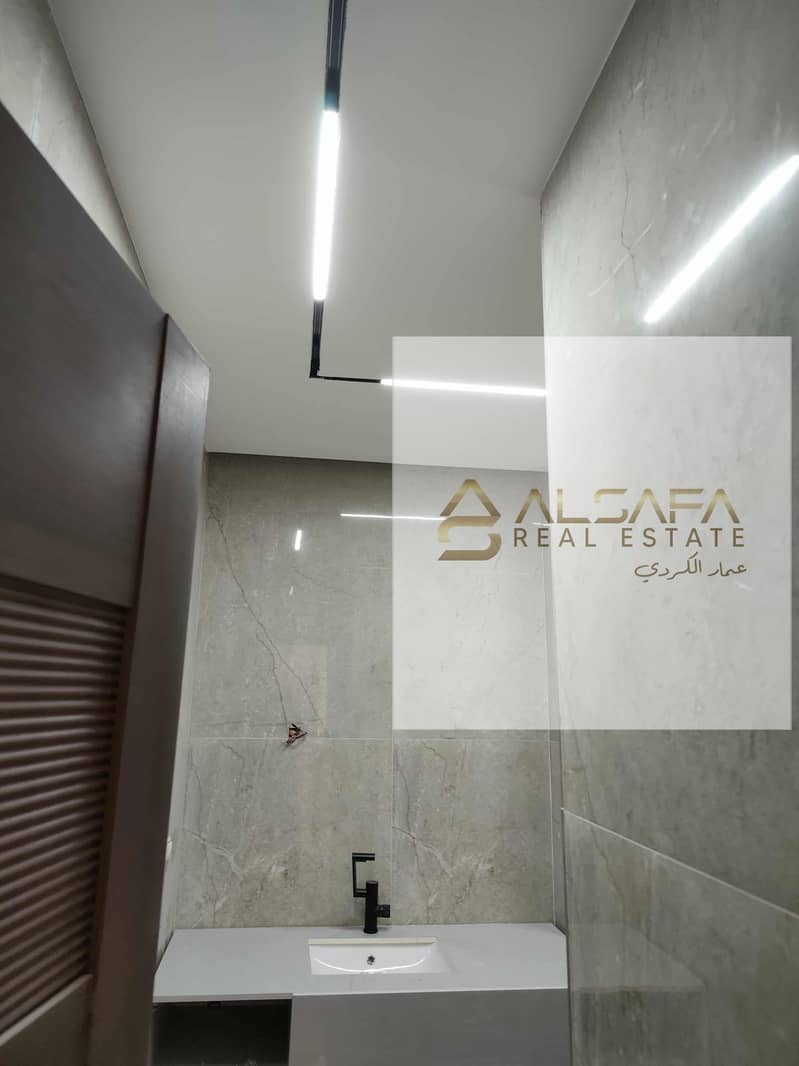 8 WhatsApp Image 2025-11-05 at 1.24. 35 PM. jpeg