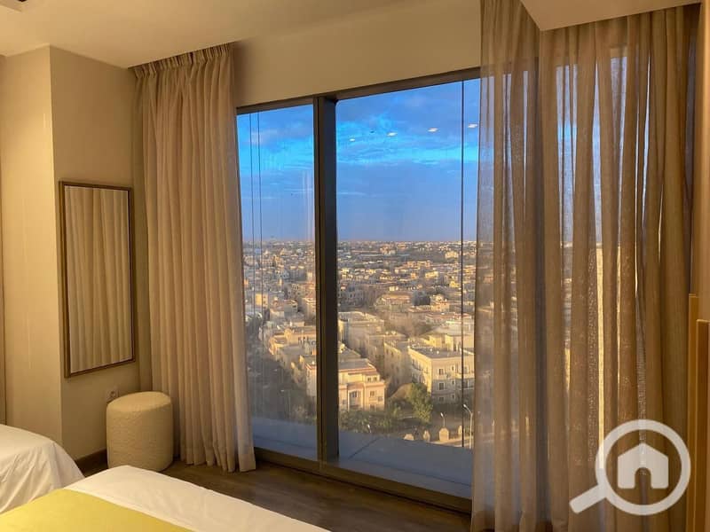 10 WhatsApp Image 2025-09-23 at 18.39. 45_1313721a. jpg