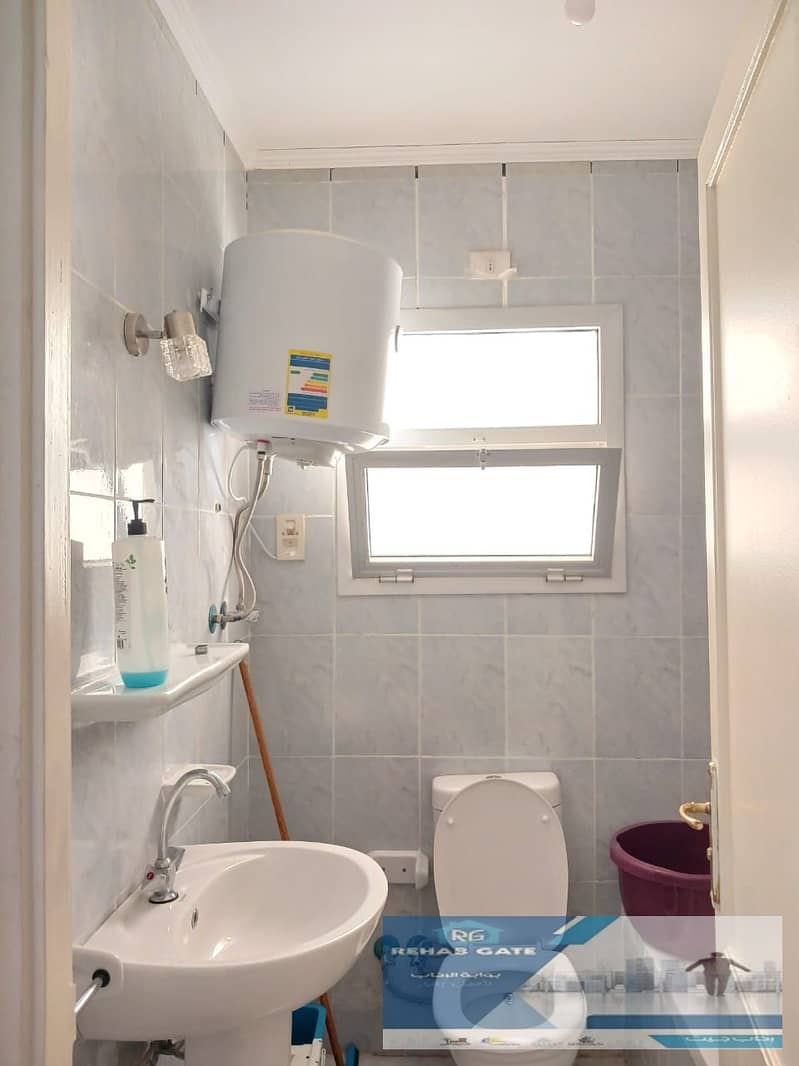 3 8697363a-6975-4c68-a285-9db9ba214de5. jpg