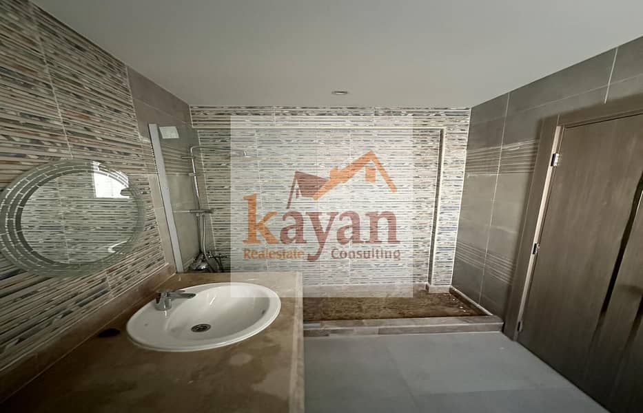 16 78ad26b6-863b-4ad6-94d7-c621e2856cd4. jpg