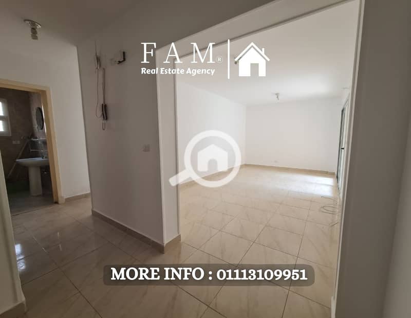 3 Yellow Black Property Marketing Tri-fold Brochure (7). png