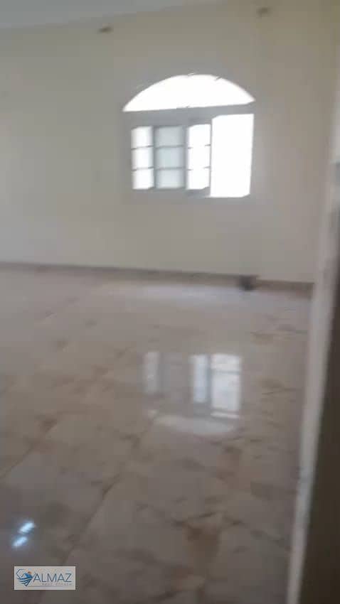 4 WhatsApp Image 2025-11-05 at 1.52. 21 PM. jpeg