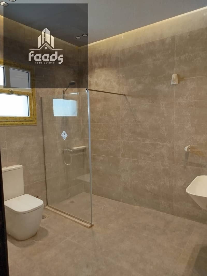 3 e7db4f5e-0be3-4ad5-b070-74de2ae13d76. jpg