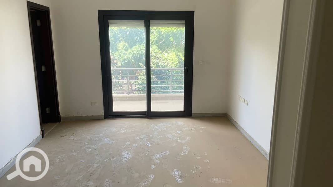 4 WhatsApp Image 2025-11-05 at 13.10. 28 (1). jpeg