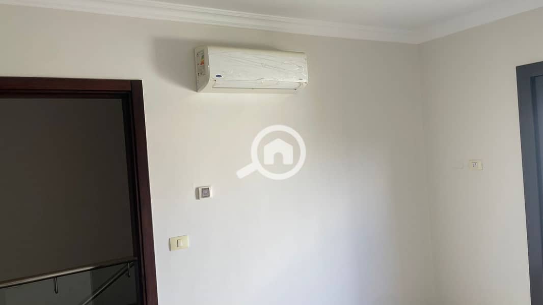 11 WhatsApp Image 2025-11-05 at 13.10. 30. jpeg