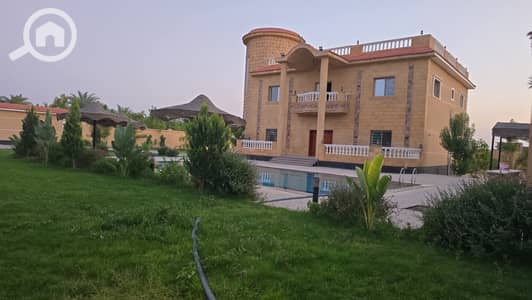 فیلا 6 غرف نوم للبيع في 6 أكتوبر، الجيزة - WhatsApp Image 2025-11-05 at 11.35. 29 AM (1). jpeg