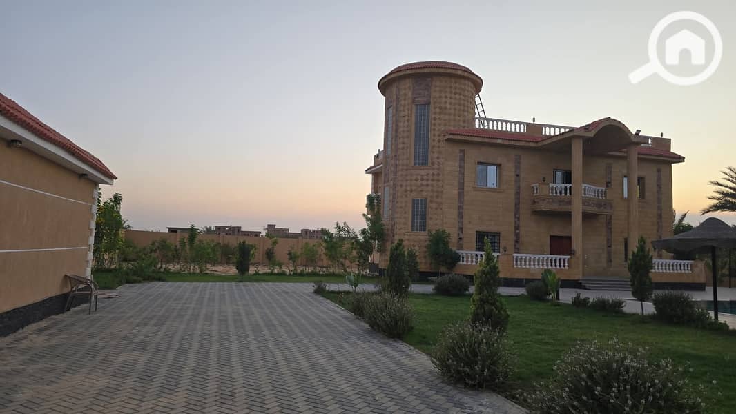 10 WhatsApp Image 2025-11-05 at 11.35. 29 AM (2). jpeg