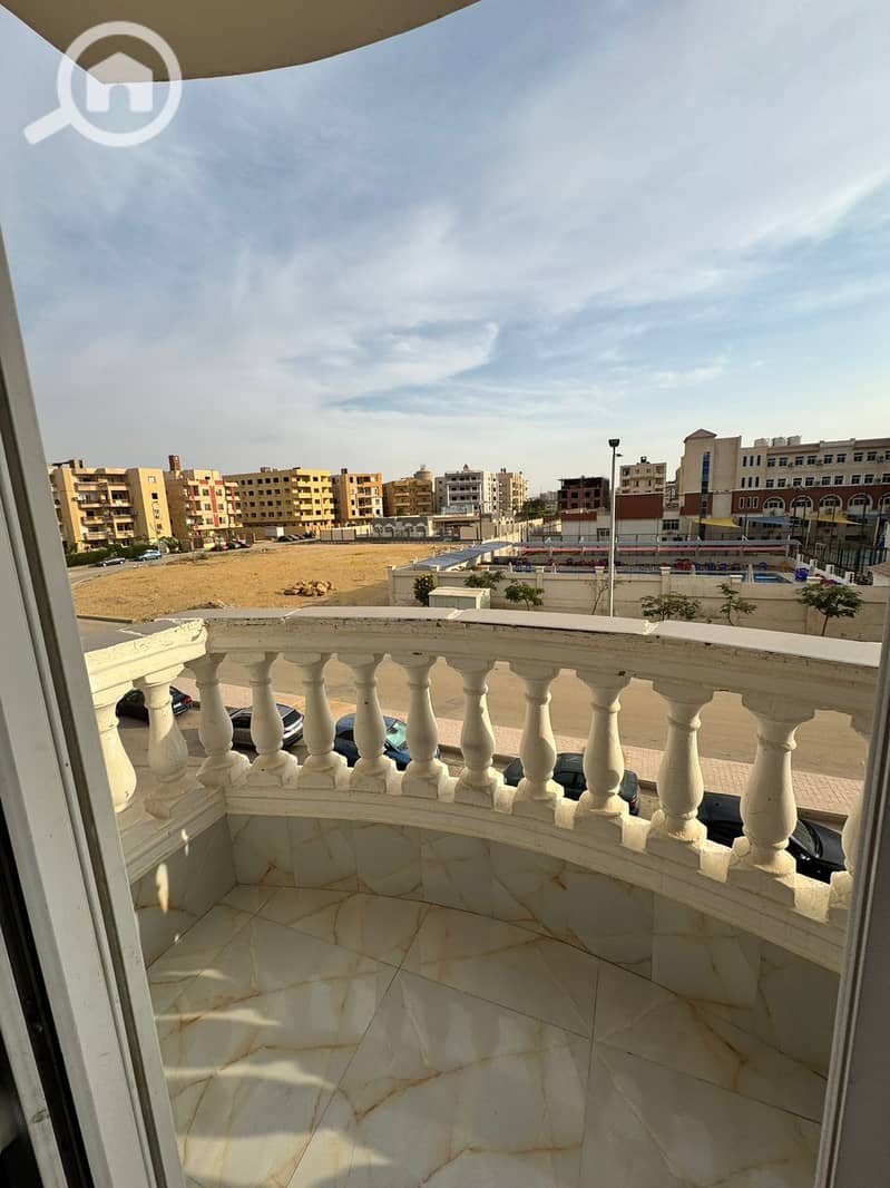 4 WhatsApp Image 2025-11-01 at 16.42. 52_19f6a525. jpg