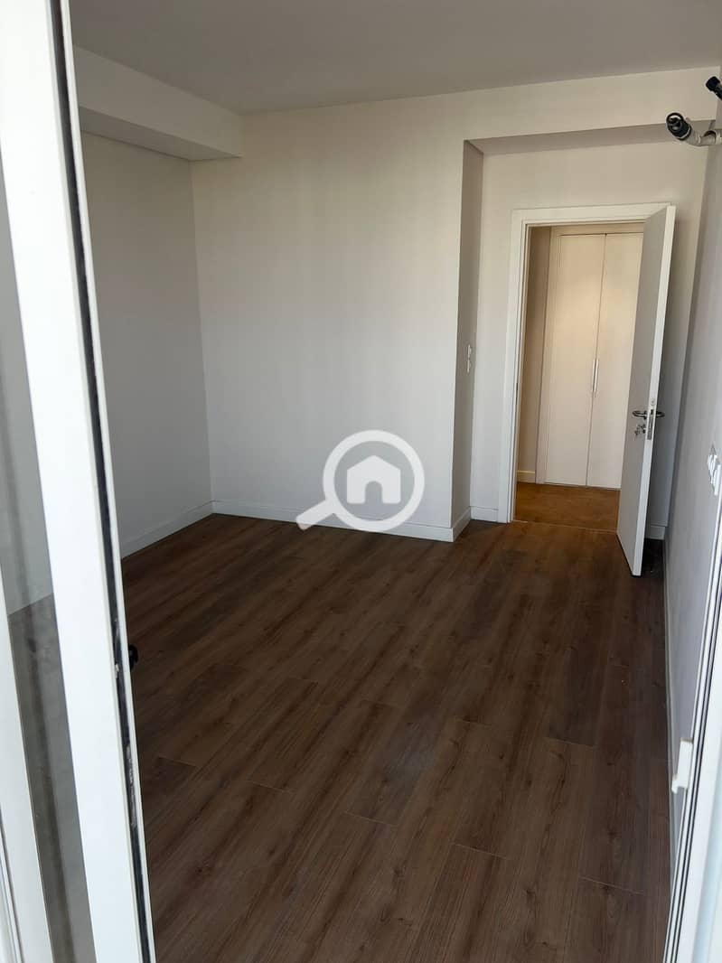 10 WhatsApp Image 2025-11-05 at 12.55. 49 PM. jpeg