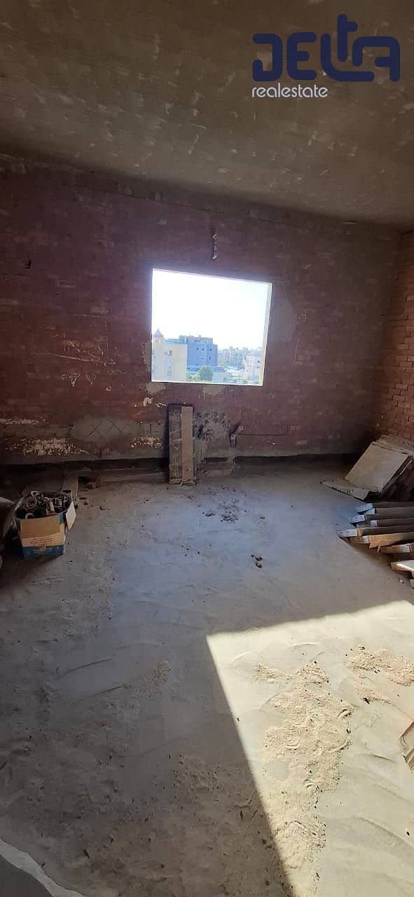 13 70b8256c-9a66-45cd-b55e-1a12fe6b8253. jpg