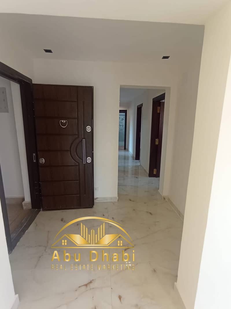 12 6641bba7-0469-4974-9b84-54b63b38e726. jpg