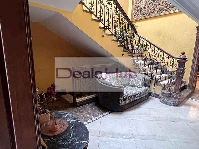 11 36c85f2a-6709-4b3f-b351-a16ef8d93e62. jpg