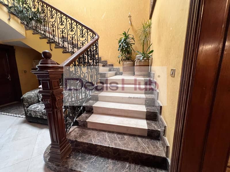 20 21596598-dd04-49a1-87ee-1e3ba60d5746. jpg