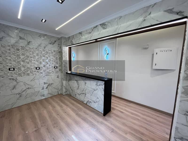 4 300ba1bc-30e2-4b2e-a934-a9ff6bc7a0cb. jpg