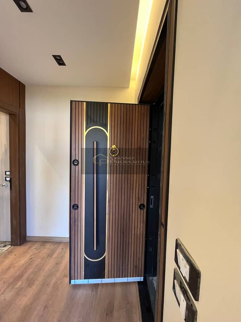 10 c6d8af88-2fdb-4bfc-9695-e77fa83c6aab. jpg