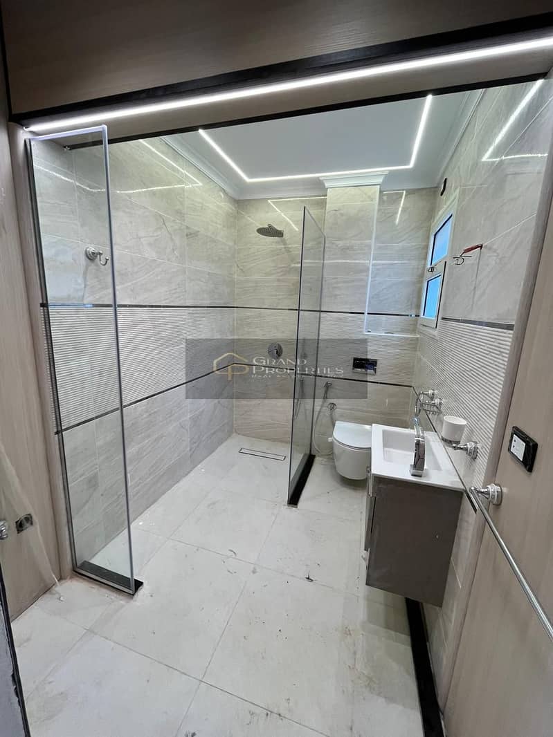 16 f2407b91-cf79-44d0-b302-d578372d2521. jpg