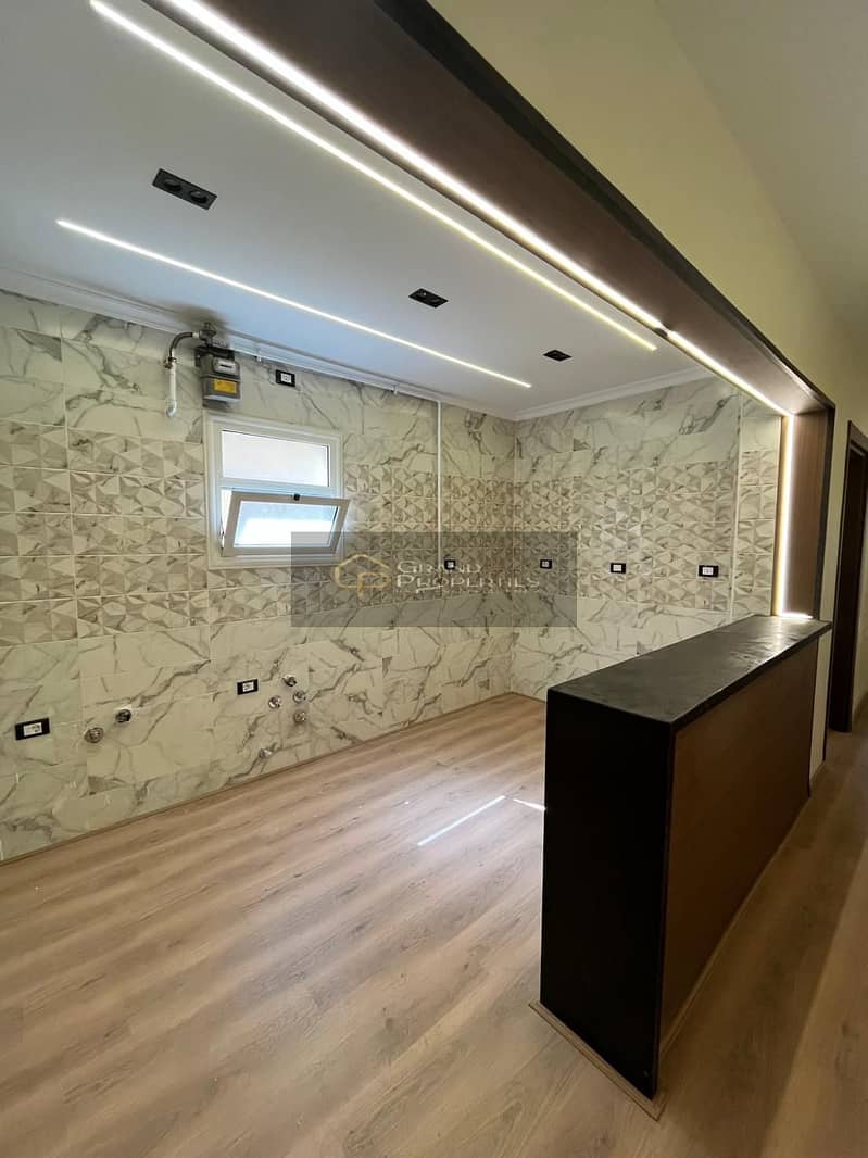 17 fd88e28b-3bac-4718-b821-f16bc7e7a2ae. jpg