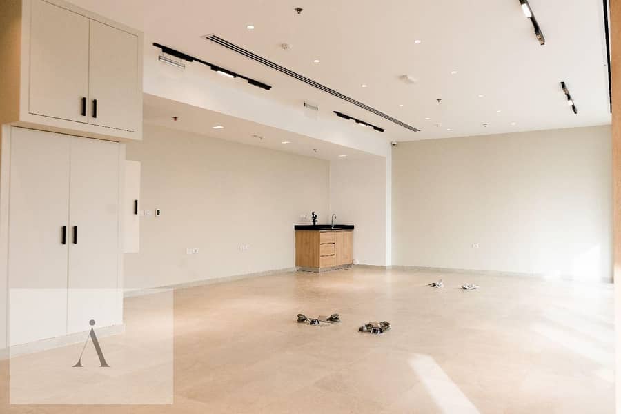 6 WhatsApp Image 2025-10-23 at 1.43. 35 PM (4). jpeg